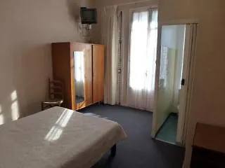 Hotel Pierre Loti Antibes Fransa